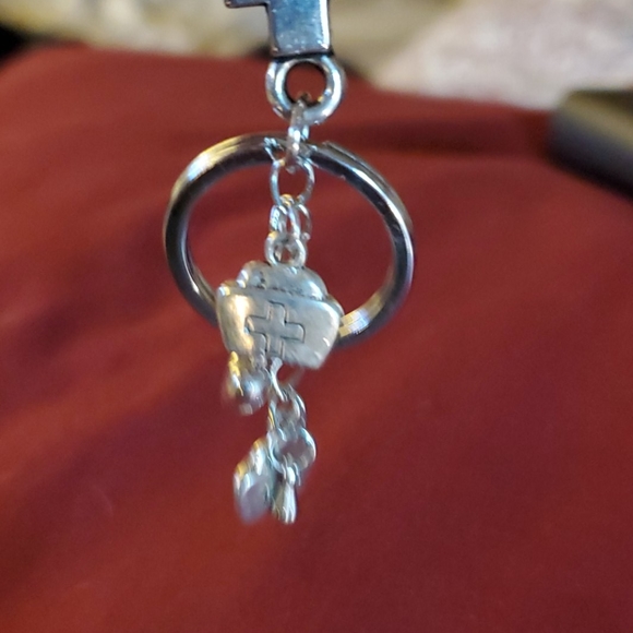 Keyring perfect for 1st Responders - Picture 3 of 3